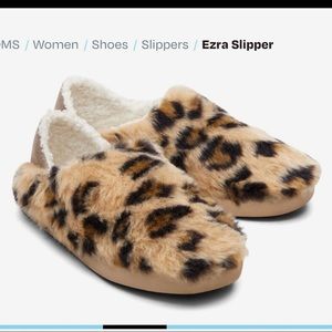 NWT TOMS women’s ERZA slippers— size 7.5 M
